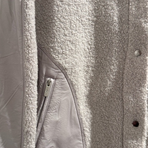 Lululemon Women’s Size 4 Go Cozy Wool Sherpa Fleece High Neck Jacket Soft Warm - Picture 5 of 7
